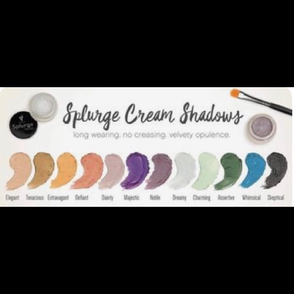 Younique Bundle - Picture 2 of 4